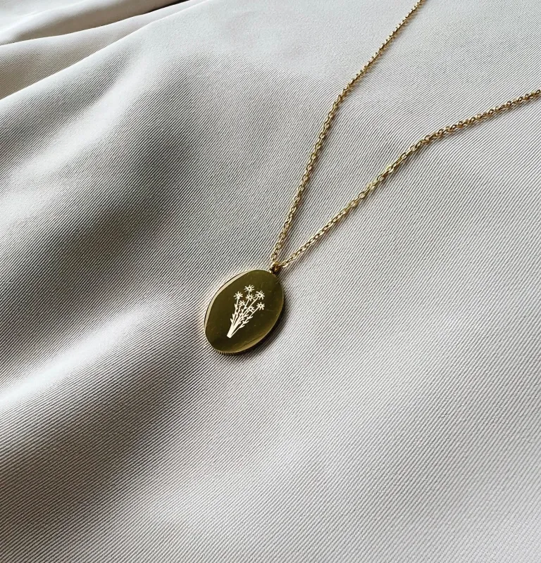 Collier Fleurs De Naissance Or - Septembre sold by Boutique Elena