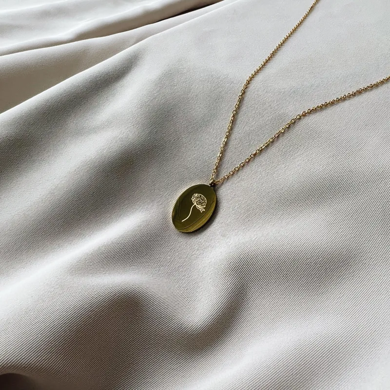 Collier Fleurs De Naissance Or - Novembre sold by Boutique Elena