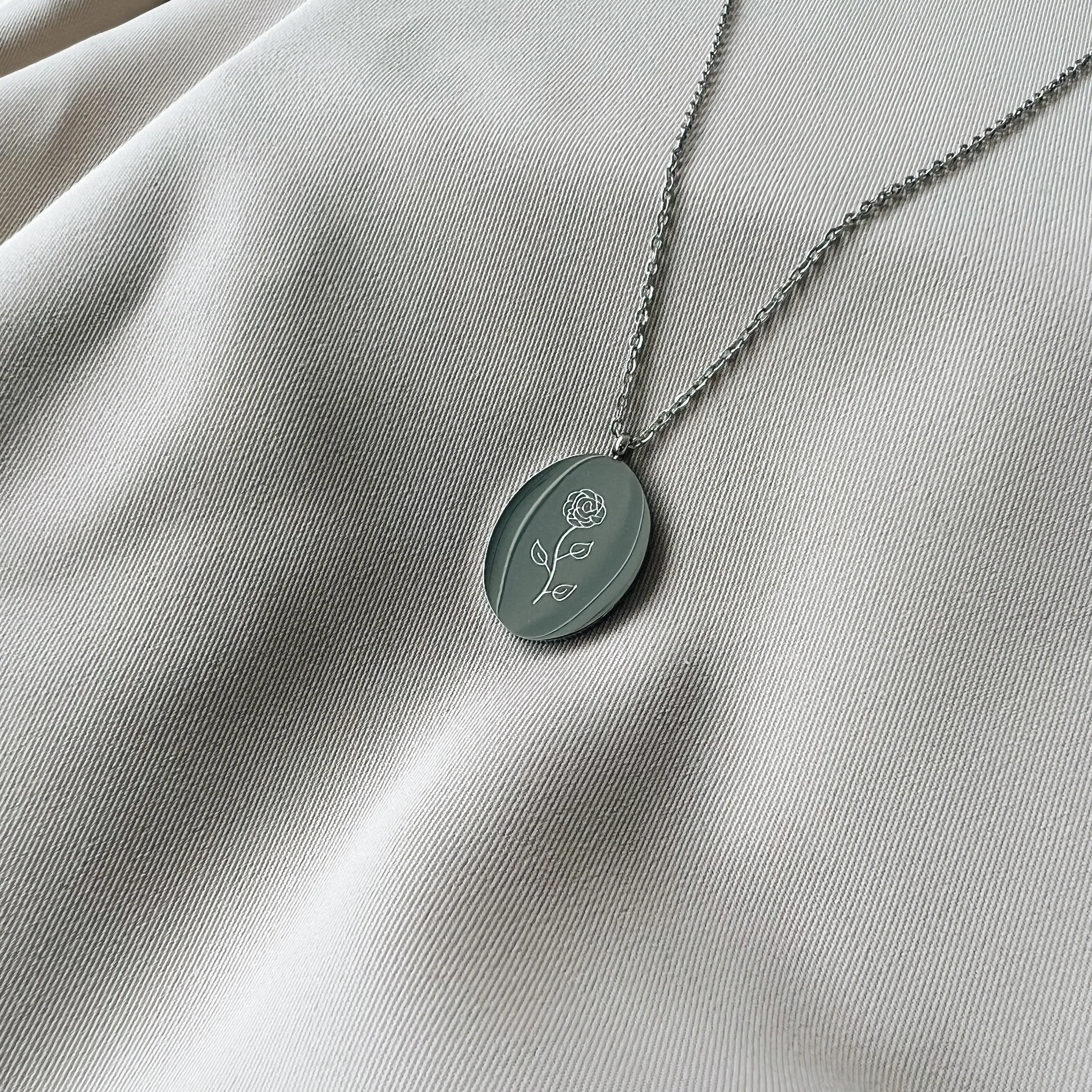 Collier Fleurs De Naissance Argent - Juin sold by Boutique Elena