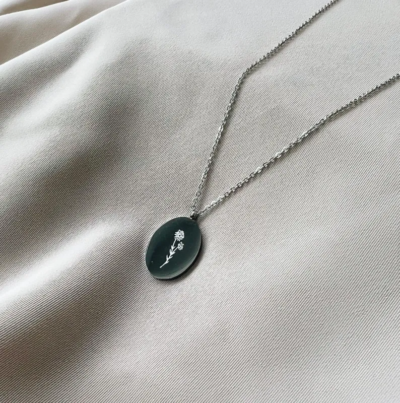 Collier Fleurs De Naissance Argent - Octobre sold by Boutique Elena