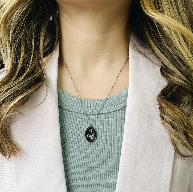 Collier Fleurs De Naissance Argent - Janvier sold by Boutique Elena