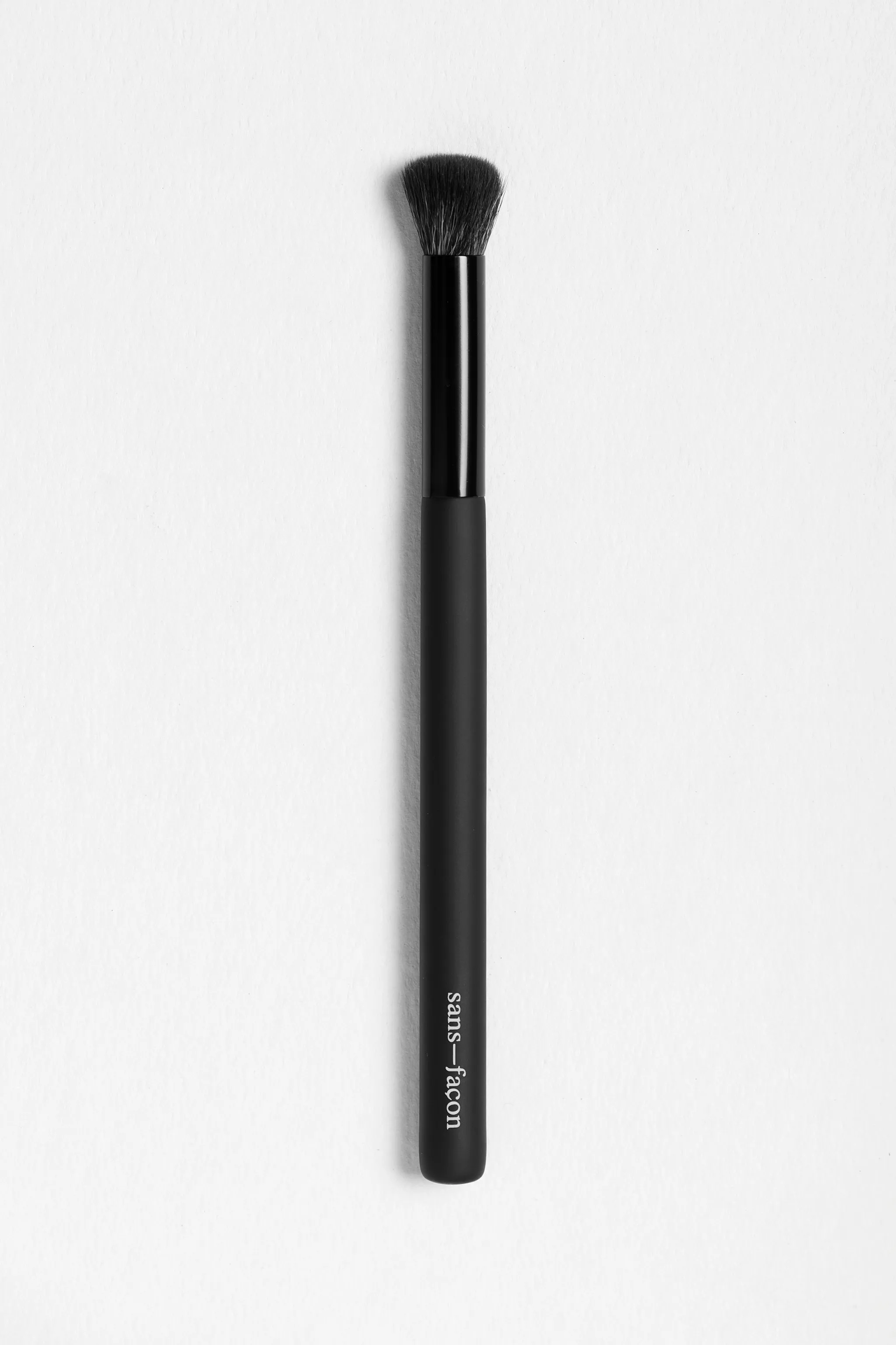 Pinceau Correcteur De Teint sold by Boutique Elena product image thumbnail 2