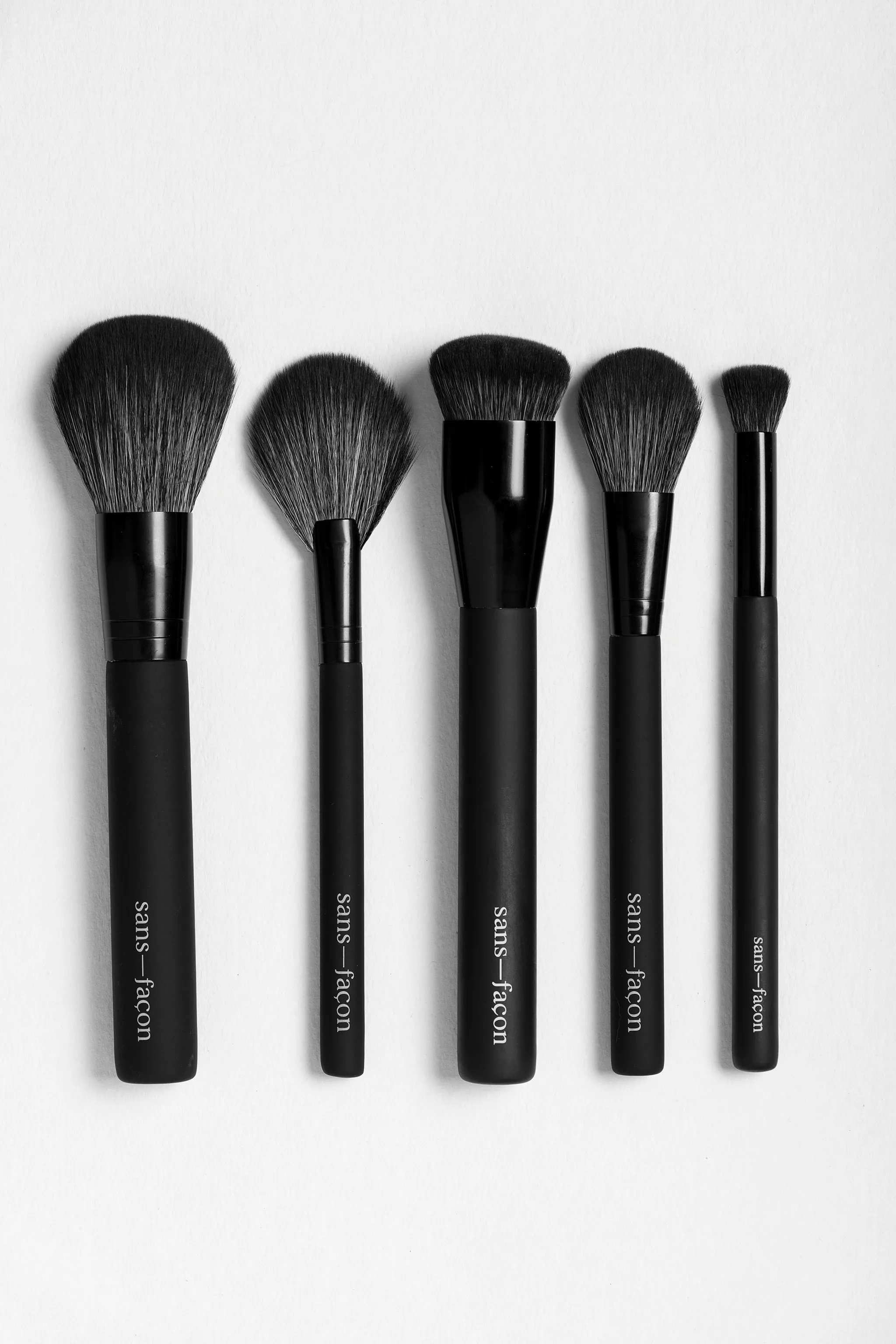 Pinceau Correcteur De Teint sold by Boutique Elena product image thumbnail 3