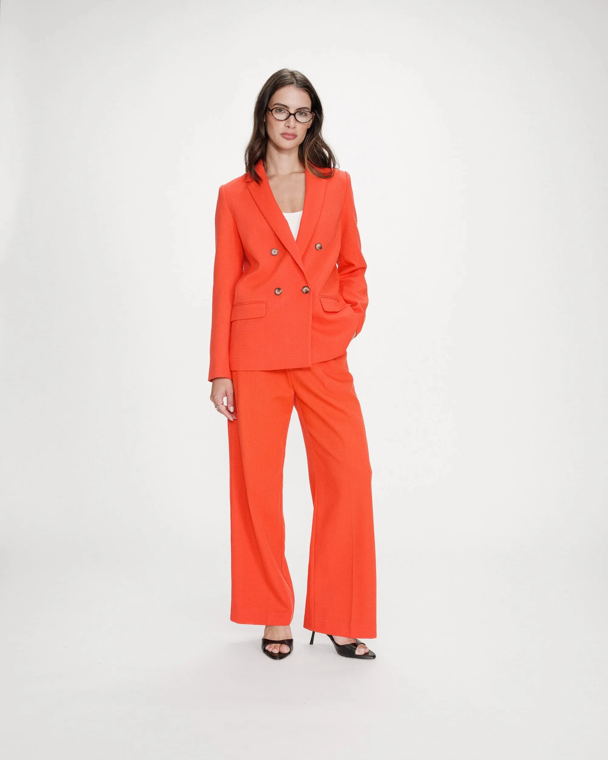 Veston Parfaite Sanguine sold by Boutique Elena product image thumbnail 2
