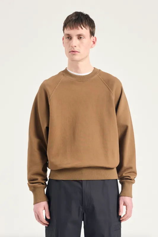 Norse Projects Tyr Relaxed Organic Loopback Raglan Crew - Oak made by Norse Projects