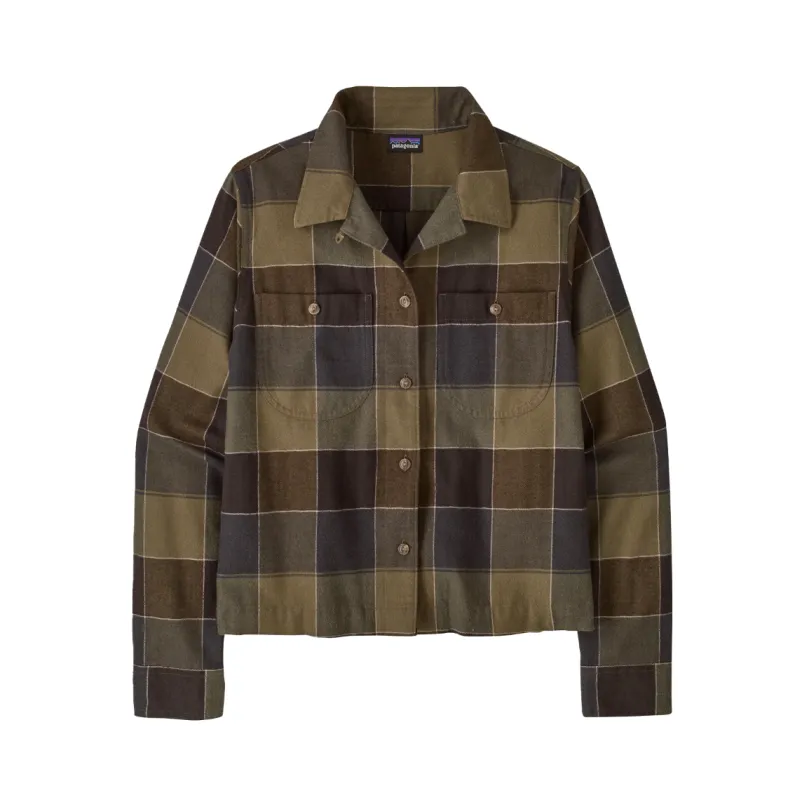 Patagonia Women's Lightweight Fjord Flannel Camp Shirt made by Patagonia