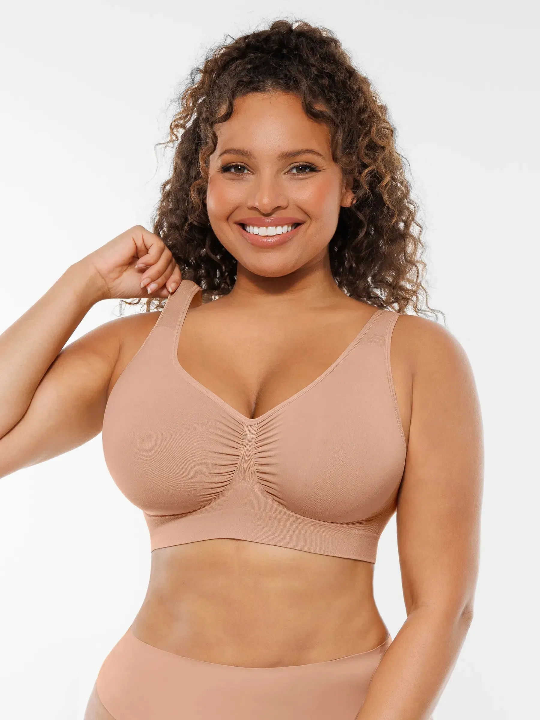 Seamless No Underwire Full Coverage Bra sold by FeelinGirl product image thumbnail 2