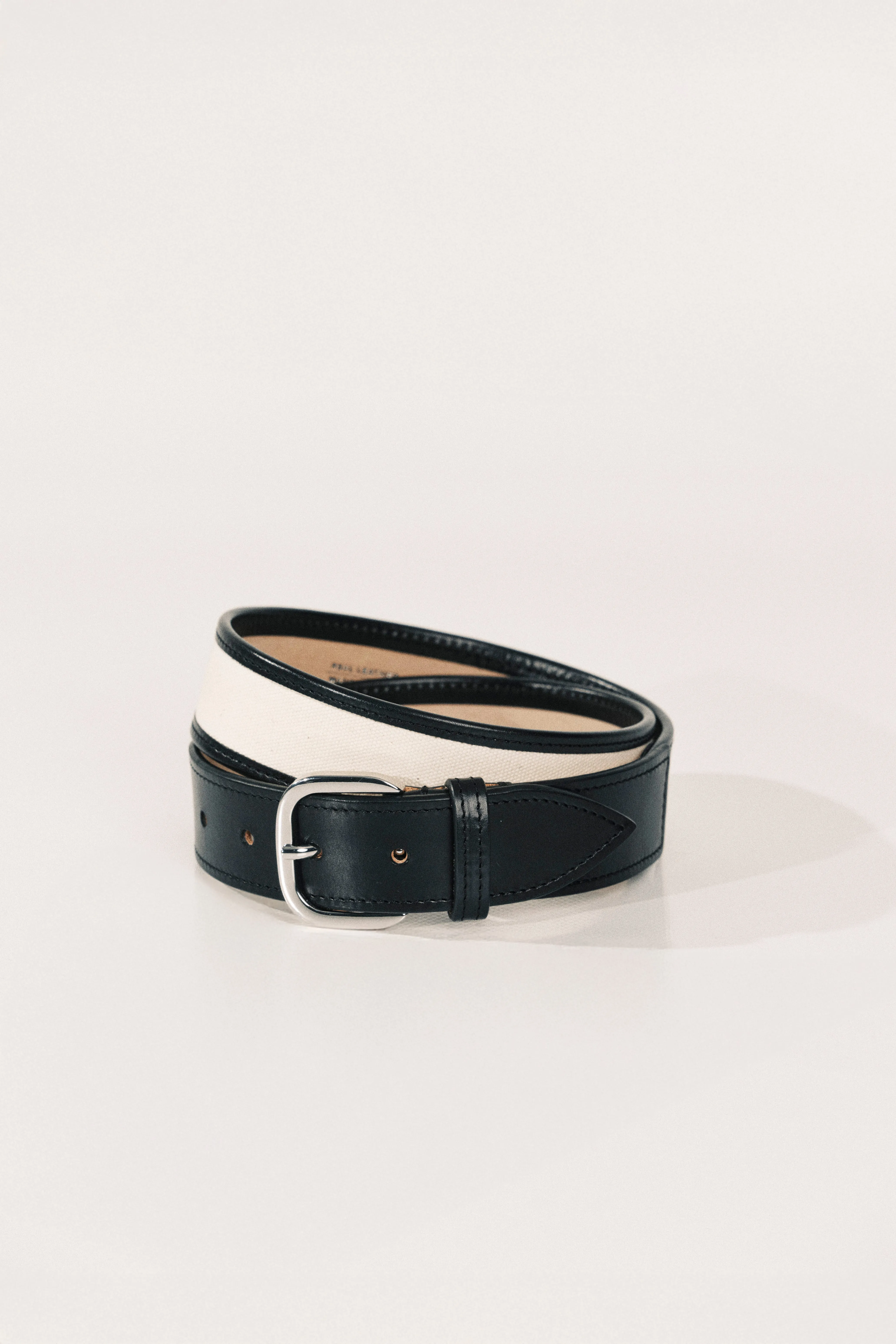 Jeanne Canvas sold by Dehanche product image thumbnail 3