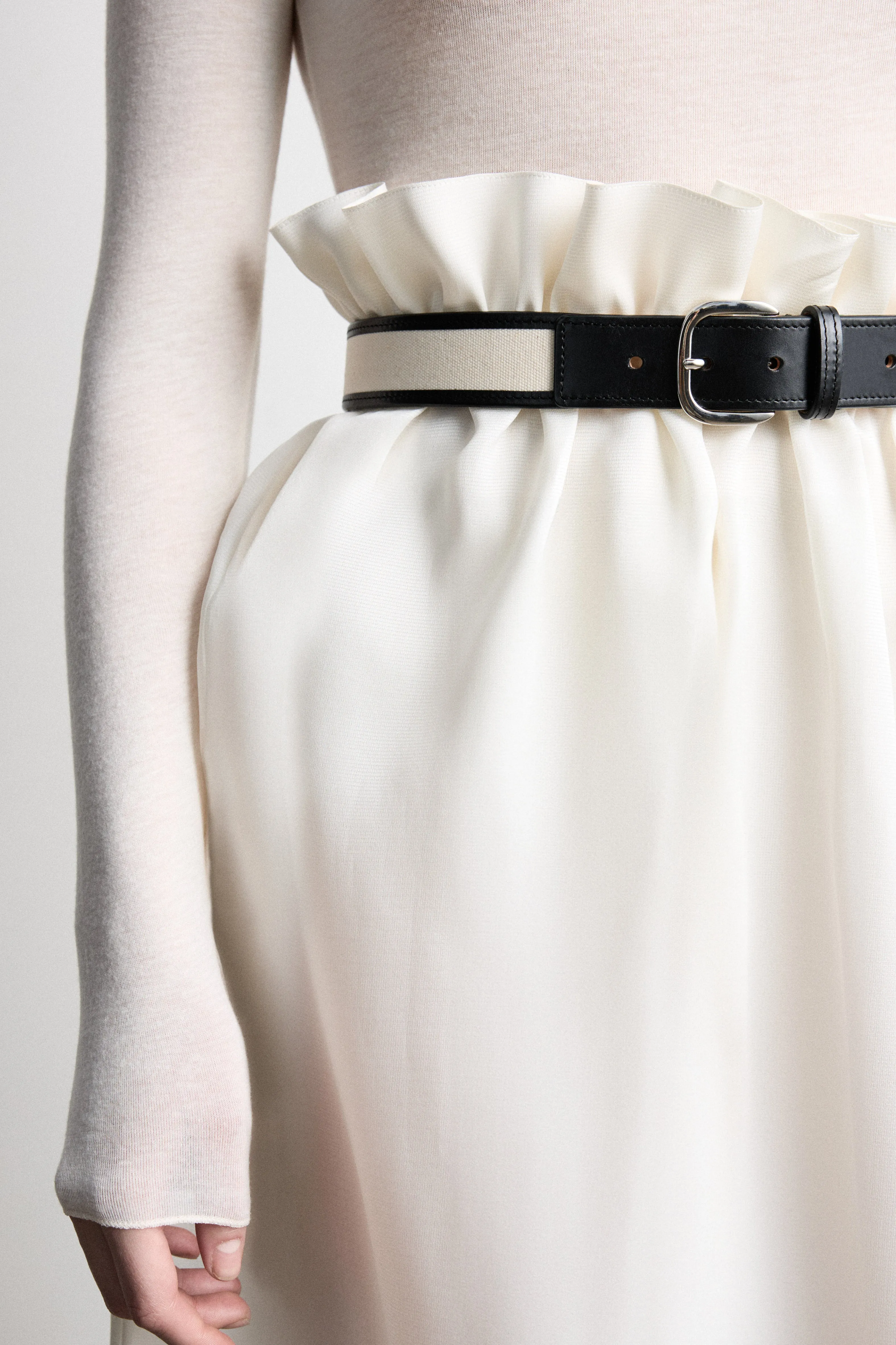 Jeanne Canvas sold by Dehanche product image thumbnail 2