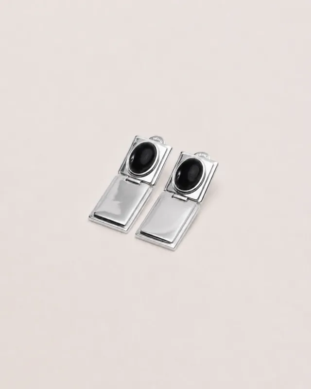 Stone Hinge Earring Onyx & Silver made by Dehanche