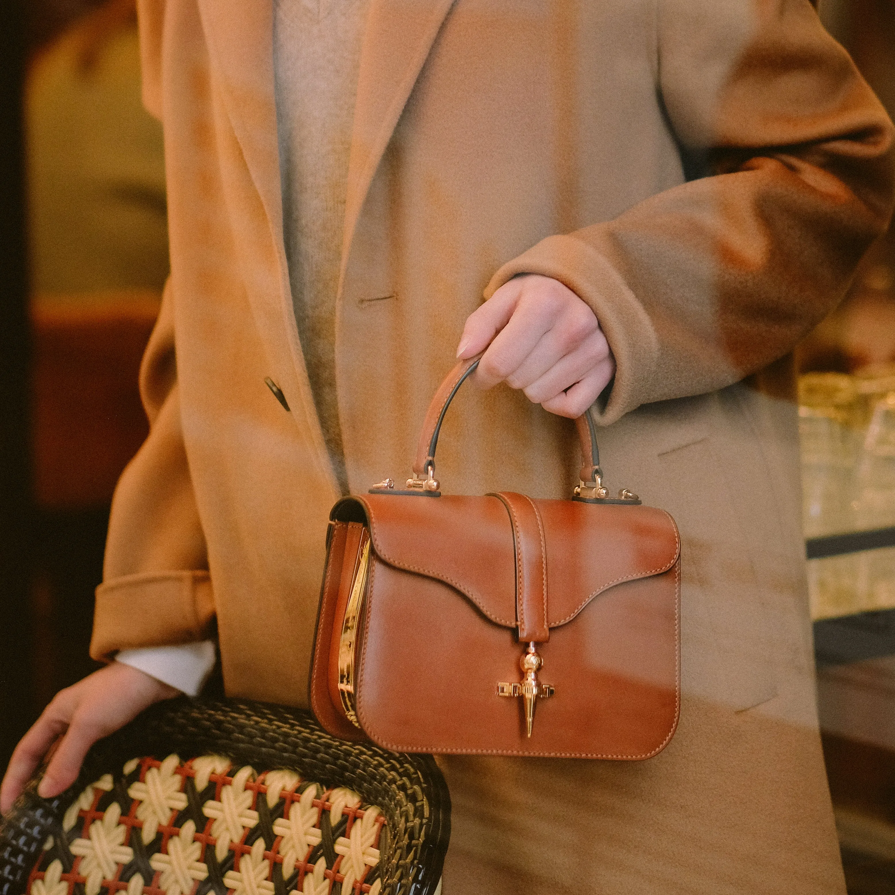 Diane L20 in Châtaignier Héritage leather sold by Joseph Duclos product image thumbnail 2