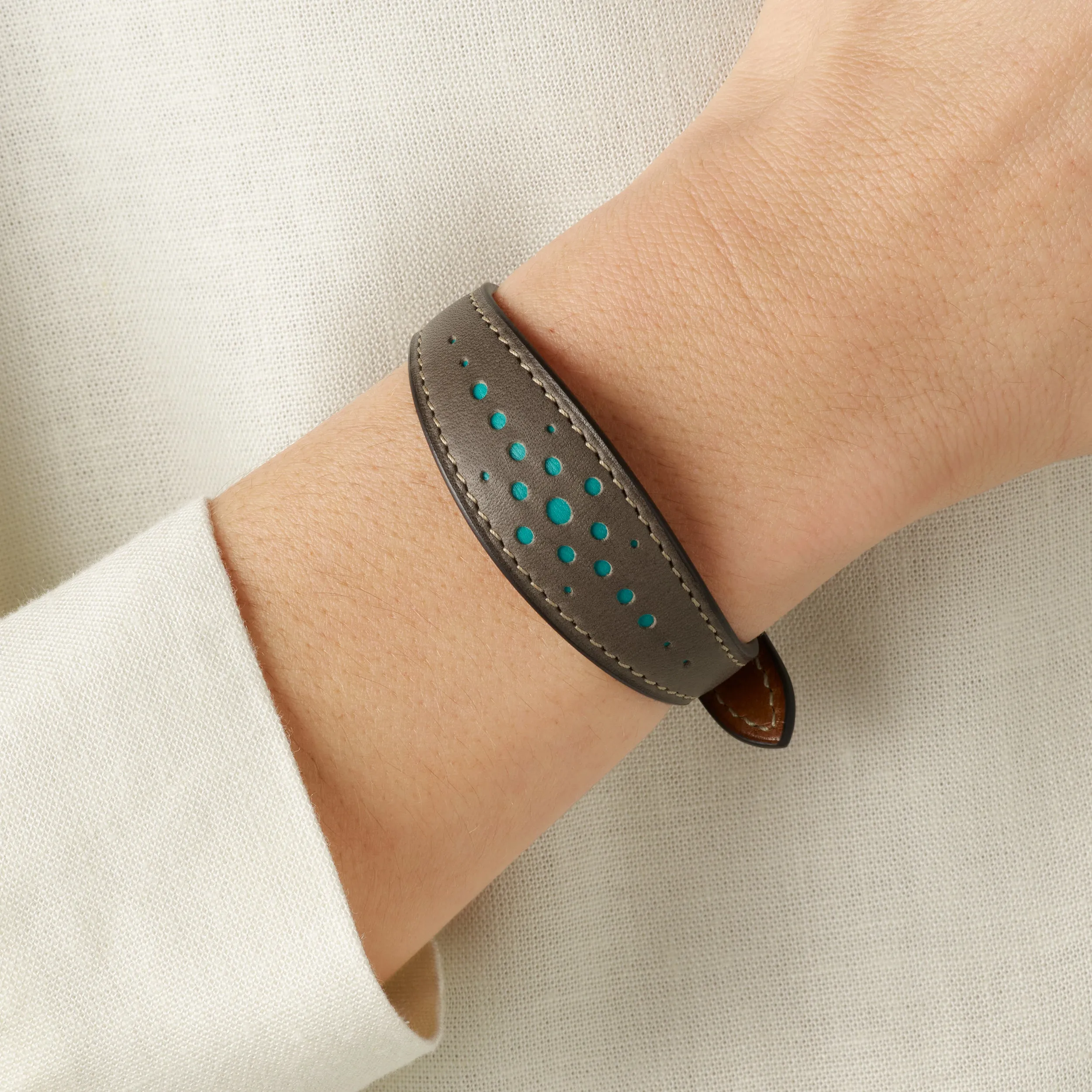 Saint-Clair Ogive Bracelet in Ardoise Héritage leather sold by Joseph Duclos product image thumbnail 2