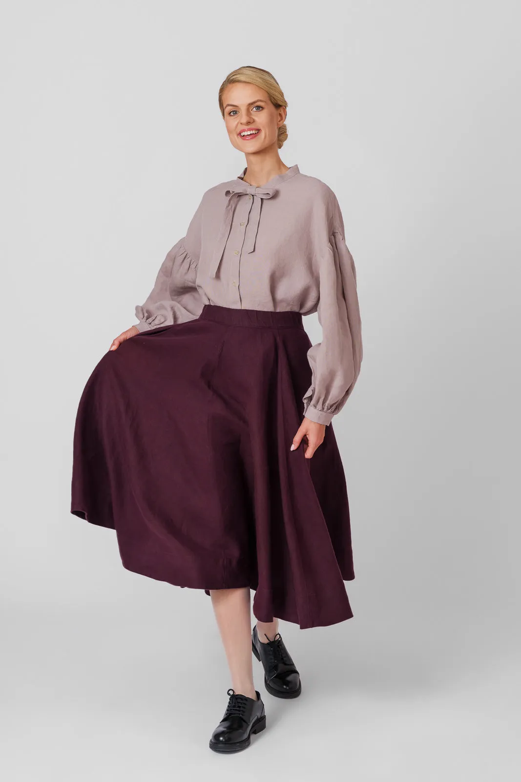 Classic Skirt, Twill Linen sold by Son de Flor product image thumbnail 2