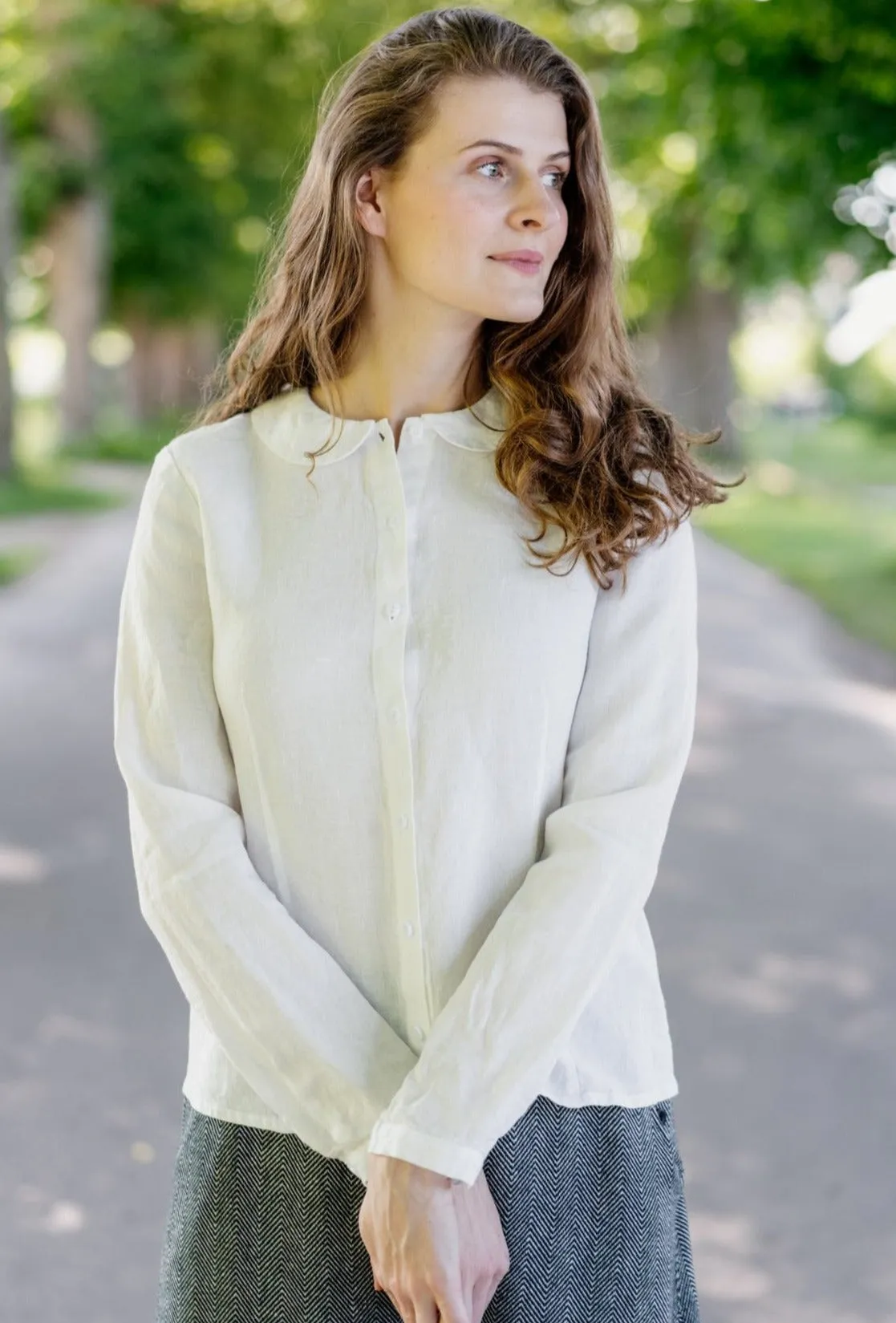 Classic – Linen Shirt with Peter Pan Collar sold by Son de Flor