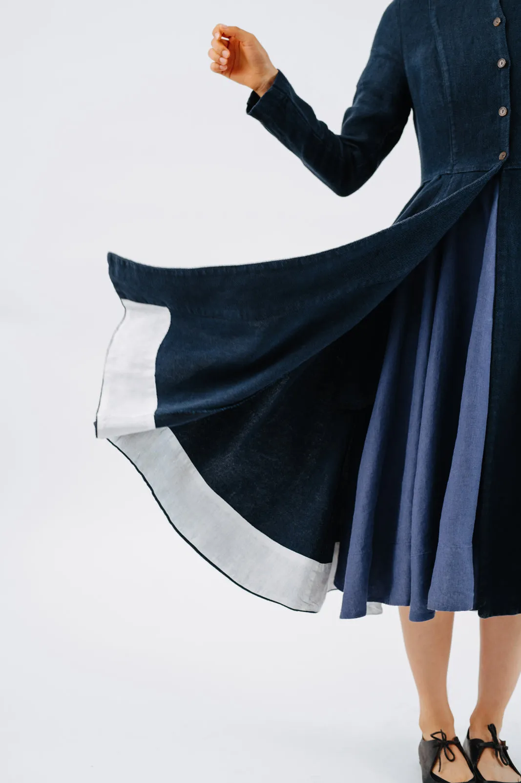 Victorian Coat, Twill Linen, Night Navy sold by Son de Flor product image thumbnail 2