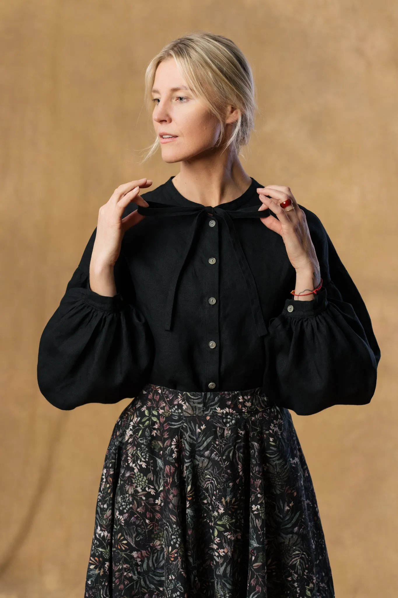 Clementine – Linen Shirt with Bow-Tie Collar sold by Son de Flor