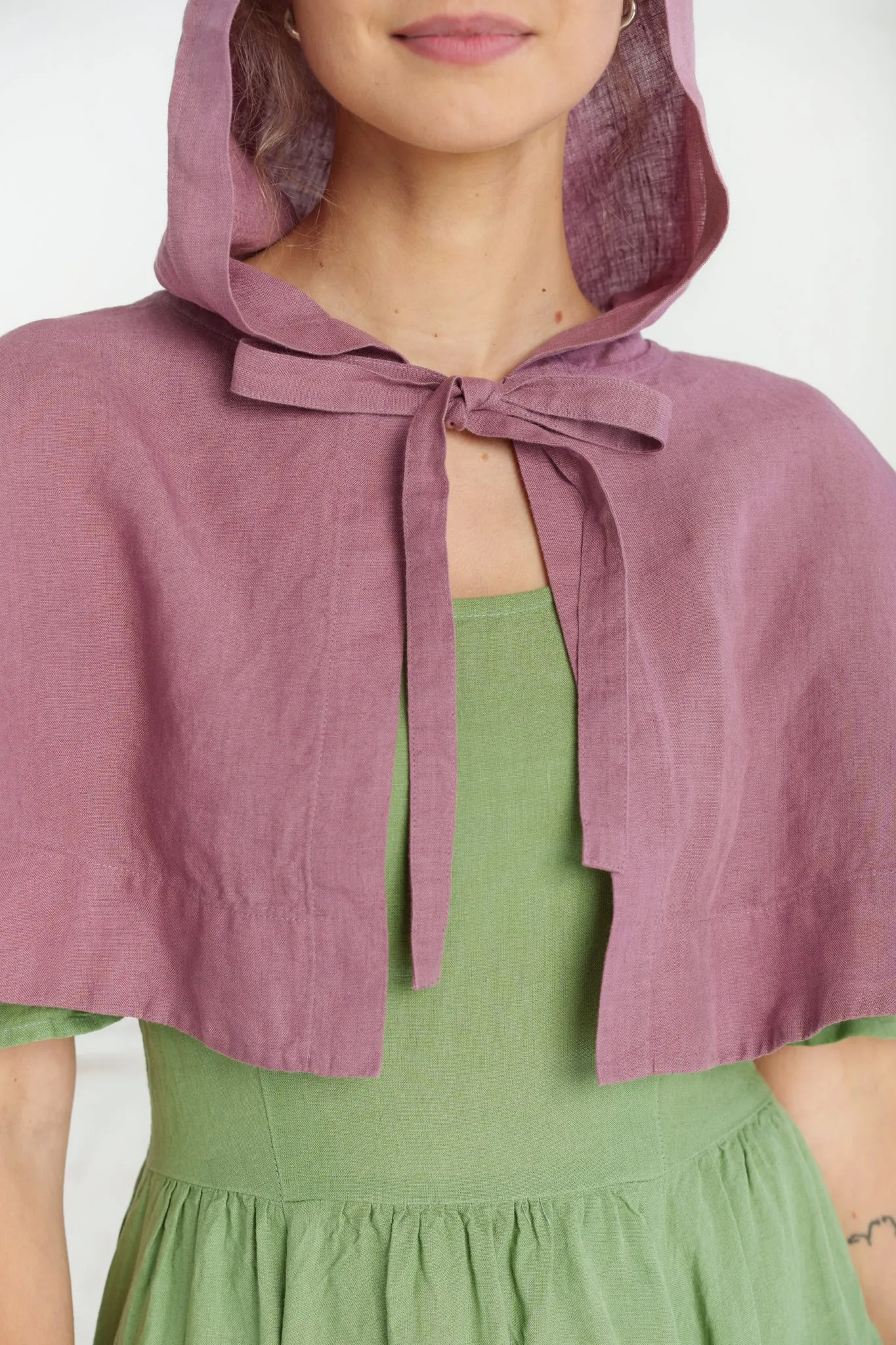 Mini Daisy Cape sold by Son de Flor