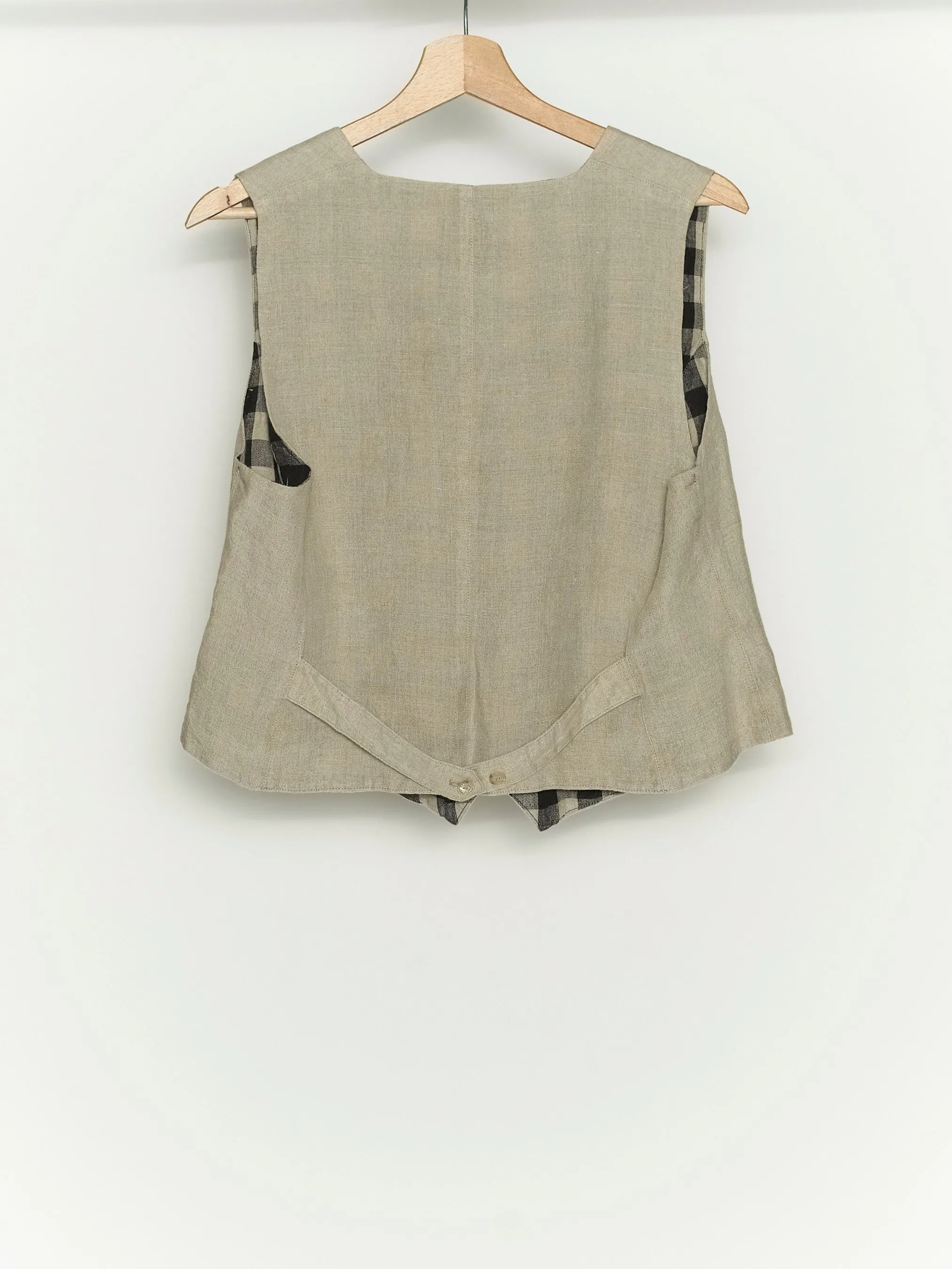 Natural Linen Classic Vest, Sleeveless sold by Son de Flor product image thumbnail 2