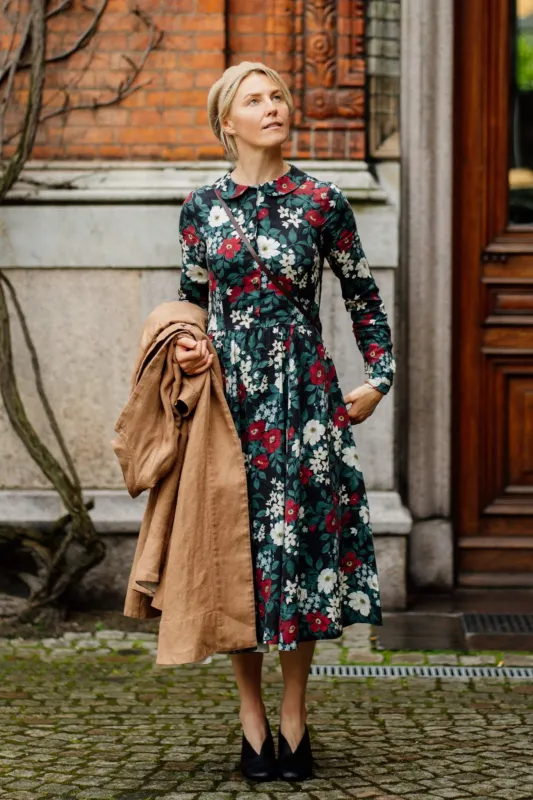 Classic – Midi Linen Dress with Peter Pan Collar sold by Son de Flor