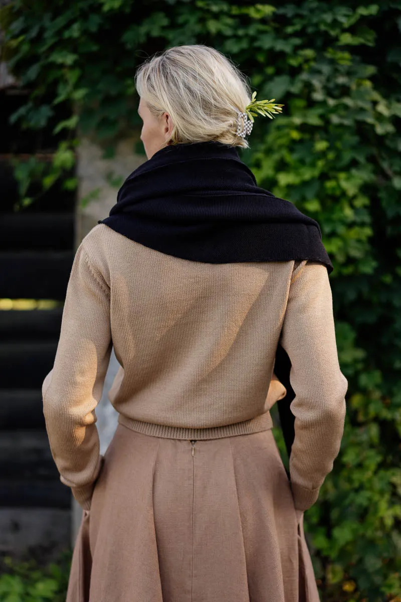 Elaine – Soft Triangular Scarf in Merino Wool sold by Son de Flor product image thumbnail 4