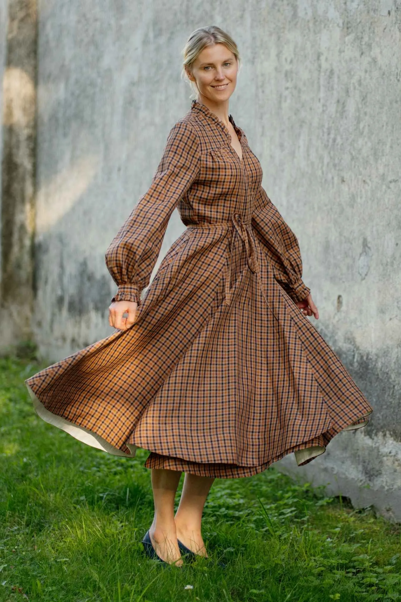 Darcy – Linen Wrap Dress with Ruffled V-Neckline sold by Son de Flor product image thumbnail 2