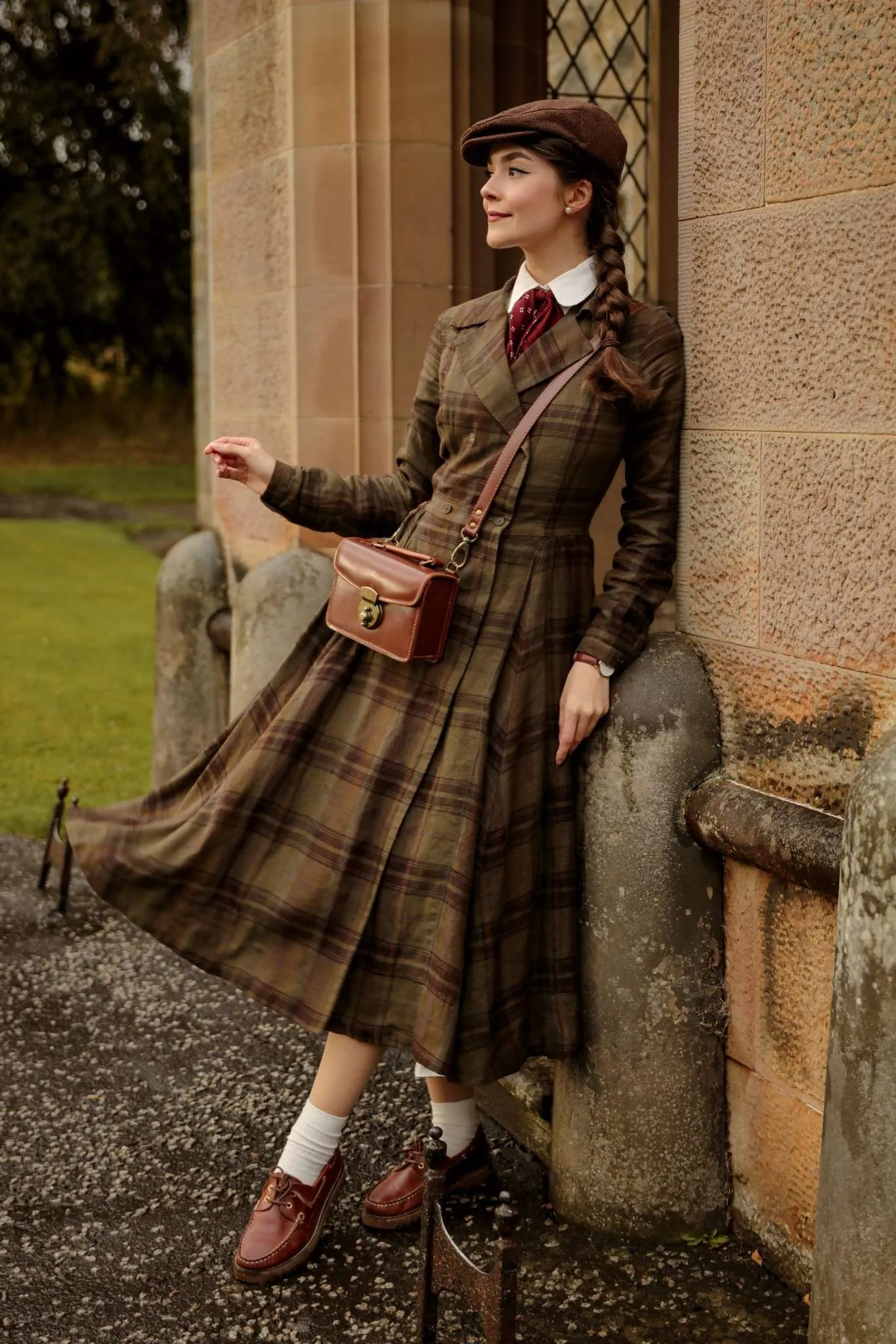 Enola – Tailored Linen Midi Dress with Notch Collar sold by Son de Flor