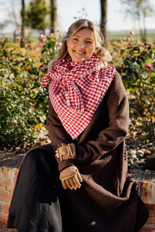 Palisandra – Linen Square Scarf sold by Son de Flor