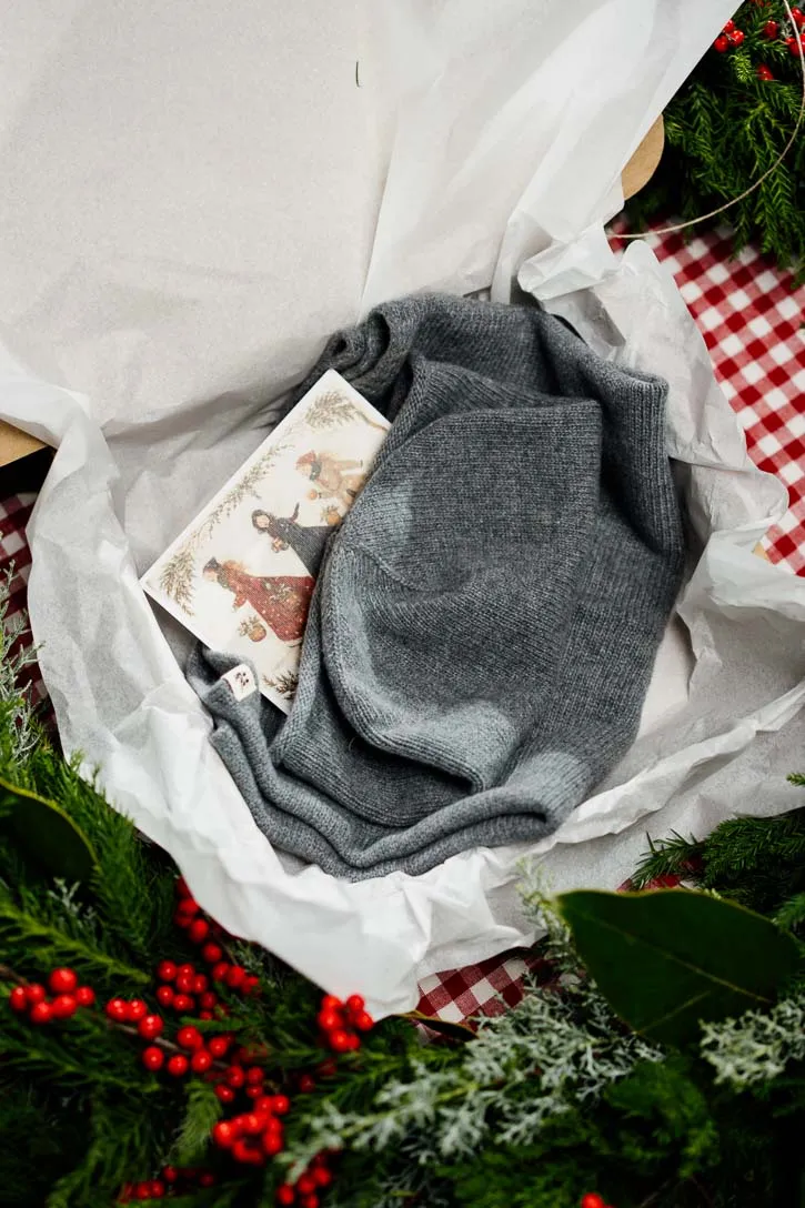 Junko – Merino Wool & Cashmere Shawl and Hat Gift Set sold by Son de Flor product image thumbnail 4