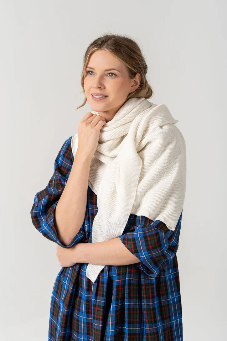 Elaine – Soft Cotton-Linen Triangle Scarf sold by Son de Flor product image thumbnail 3