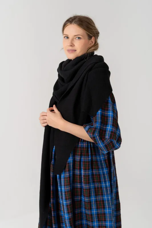 Elaine – Soft Cotton-Linen Triangle Scarf sold by Son de Flor