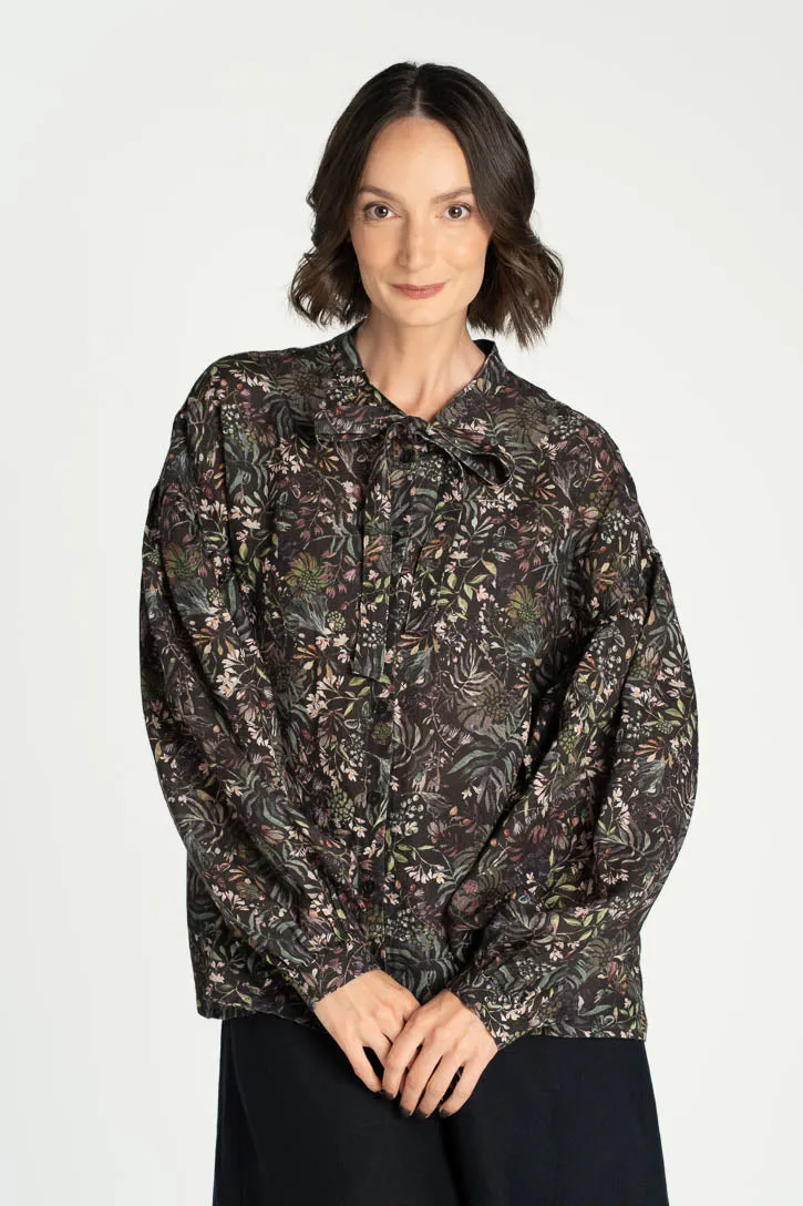 Clementine – Linen Shirt with Bow-Tie Collar sold by Son de Flor product image thumbnail 4