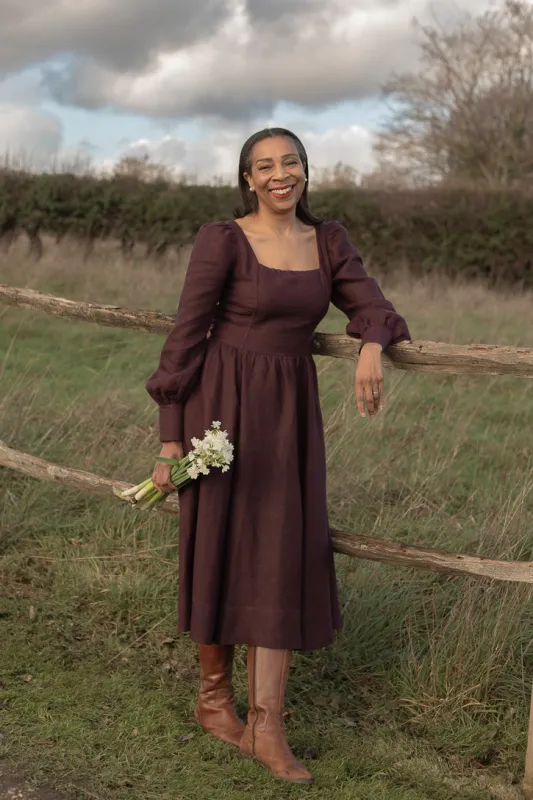 Sunday – Twill Linen Dress with Back Bow sold by Son de Flor