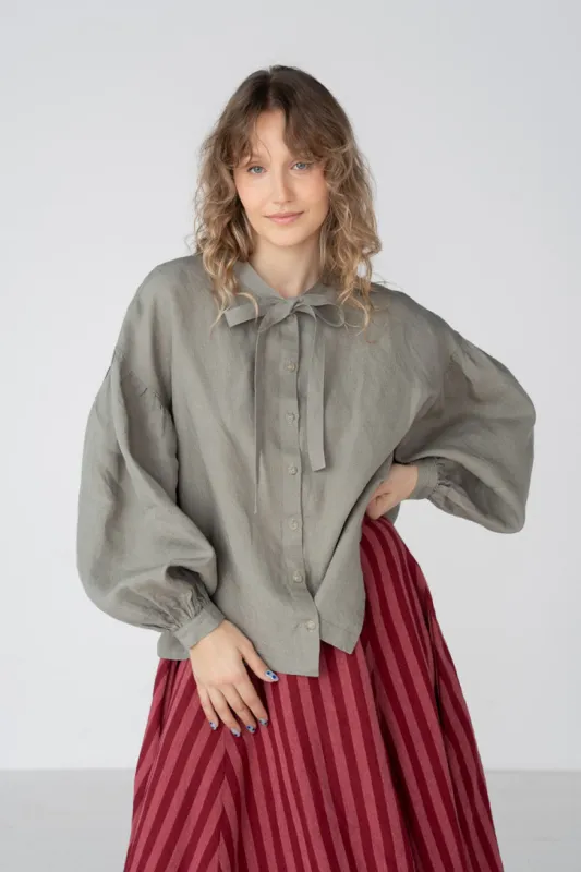 Clementine – Linen Shirt with Bow-Tie Collar made by Son de Flor