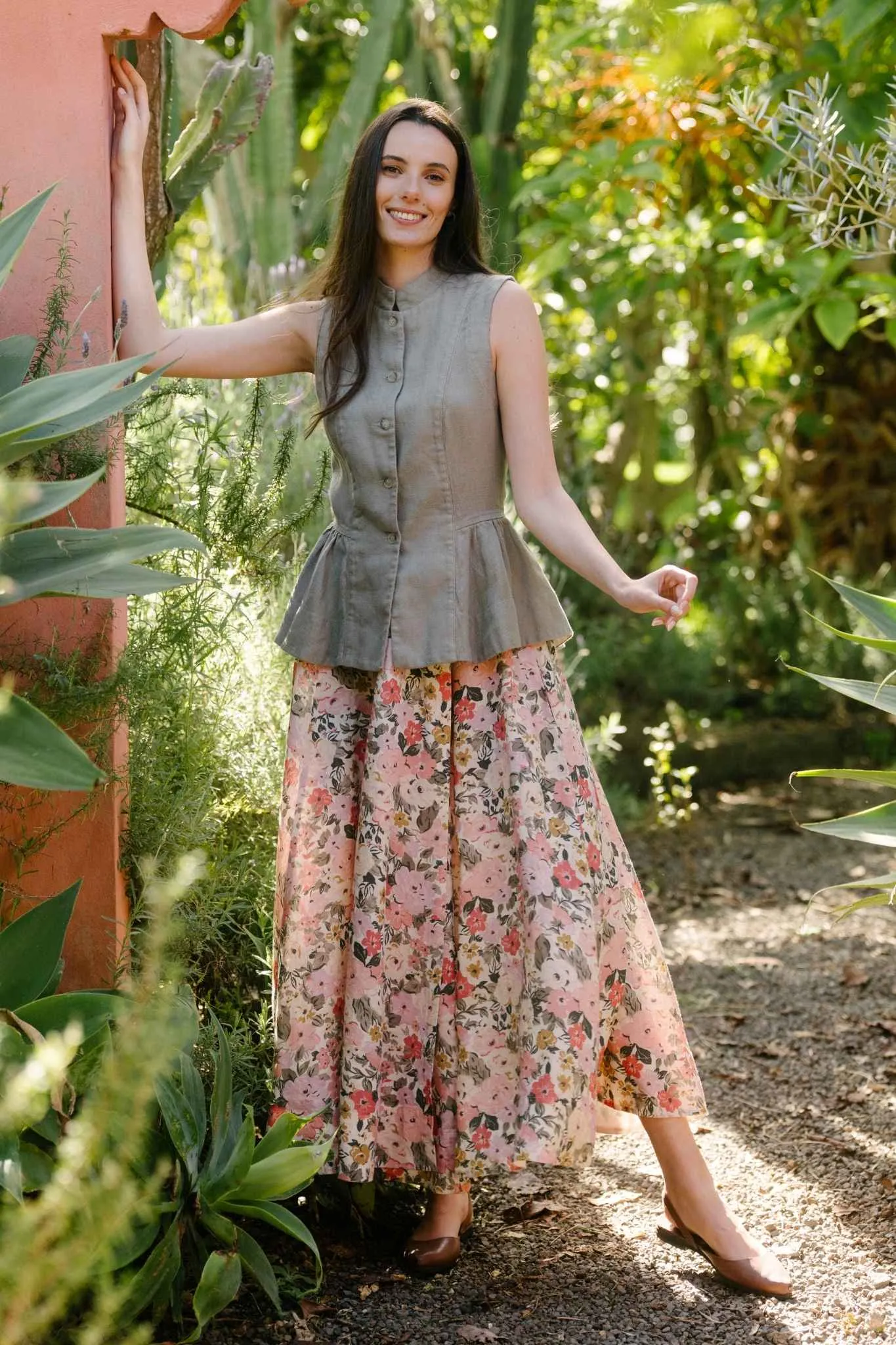 Peplum – Twill Linen Vest with Mandarin Collar sold by Son de Flor product image thumbnail 2
