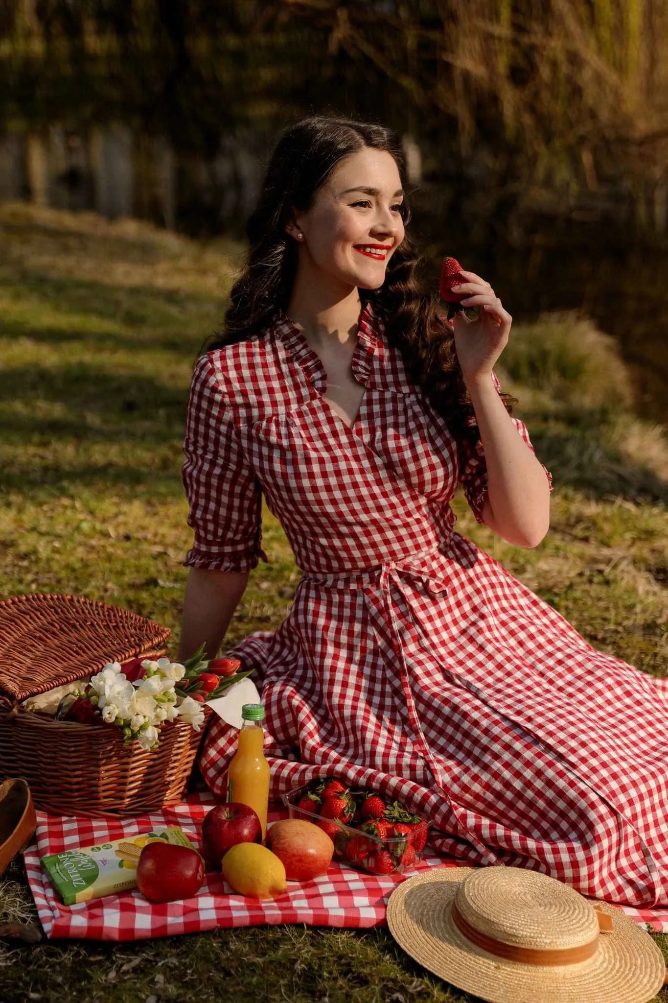 Darcy – Short Sleeve Ruffled V-Neckline Linen Wrap Dress sold by Son de Flor product image thumbnail 3