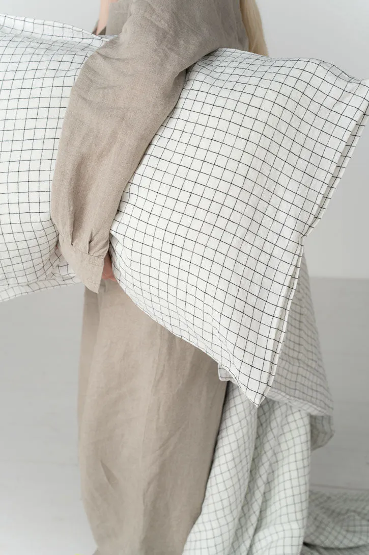 Linen Pillowcase, Set of 2 sold by Son de Flor product image thumbnail 3