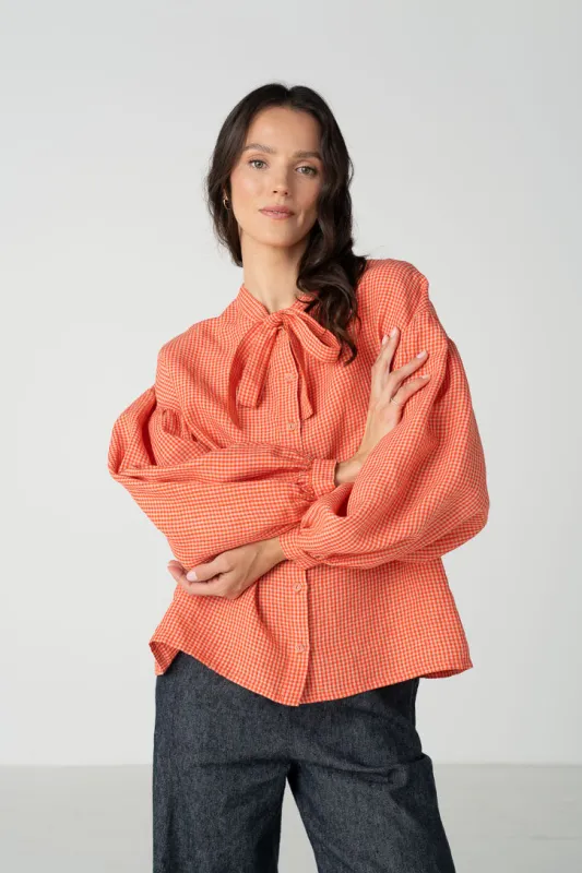 Clementine – Linen Shirt with Bow-Tie Collar made by Son de Flor