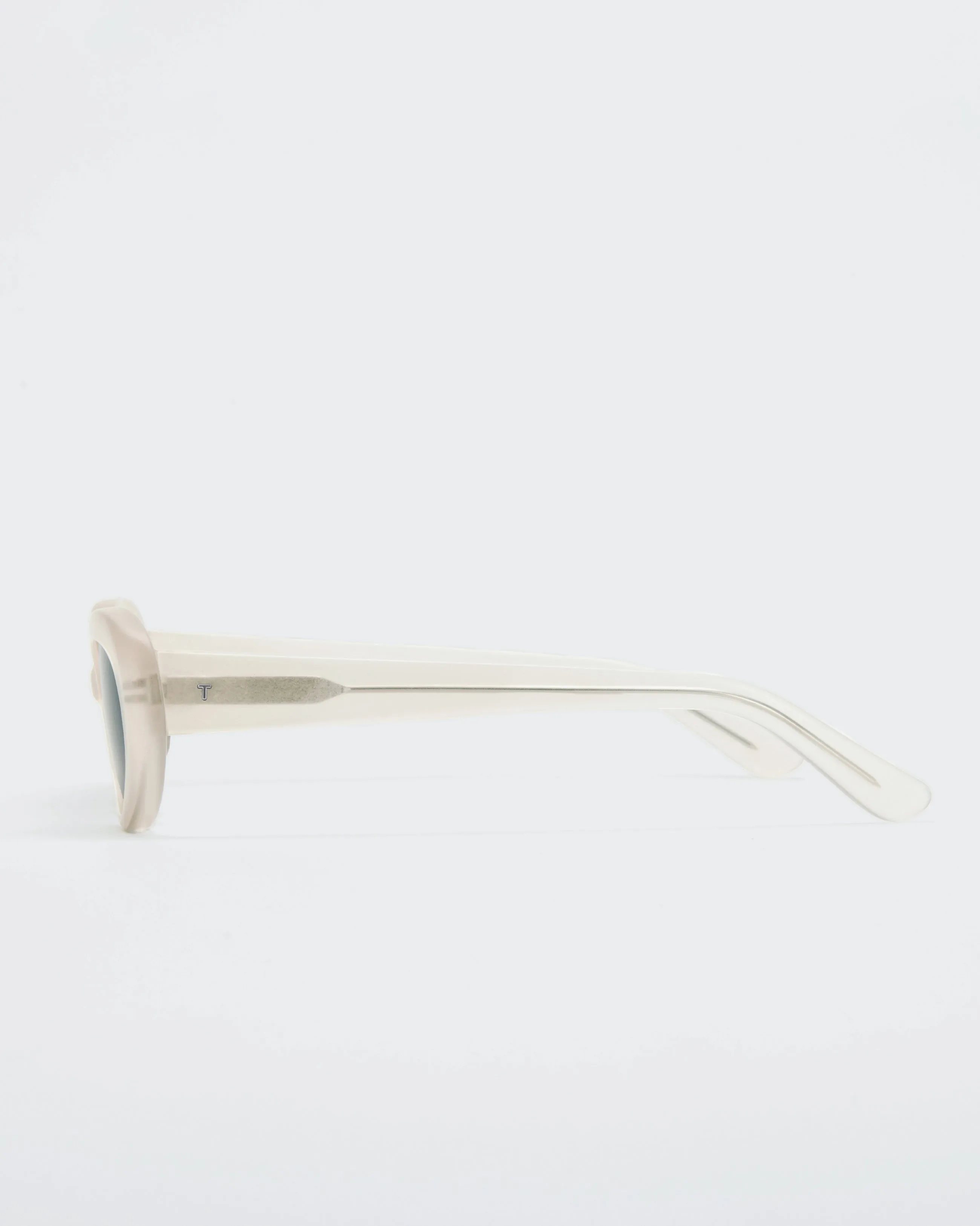 The COCO – Pearl & Smoke sold by THISTLES product image thumbnail 2