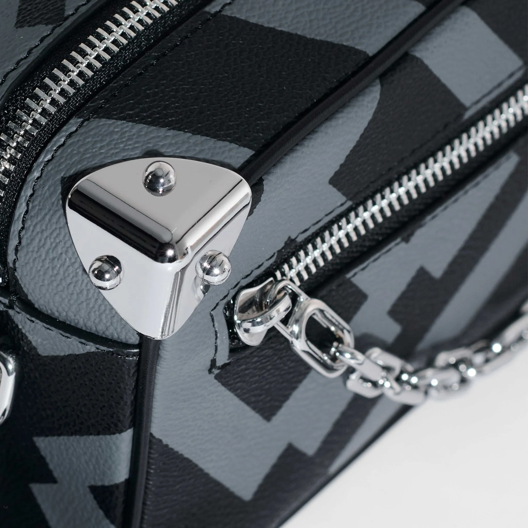 GXB TRAVEL TRUNK sold by Galxboy product image thumbnail 4