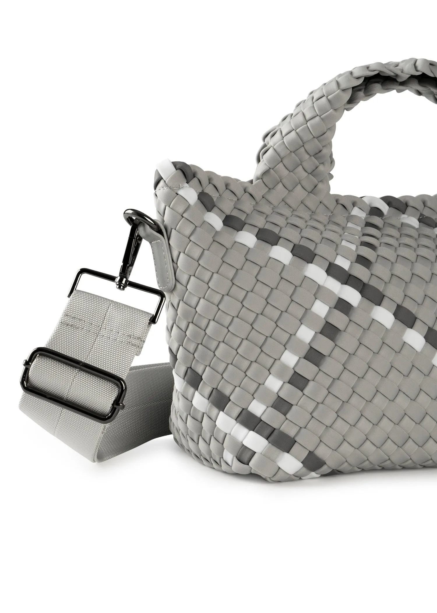 Mark Aspen Woven Tote - FINAL SALE sold by HAUTE SHORE product image thumbnail 5