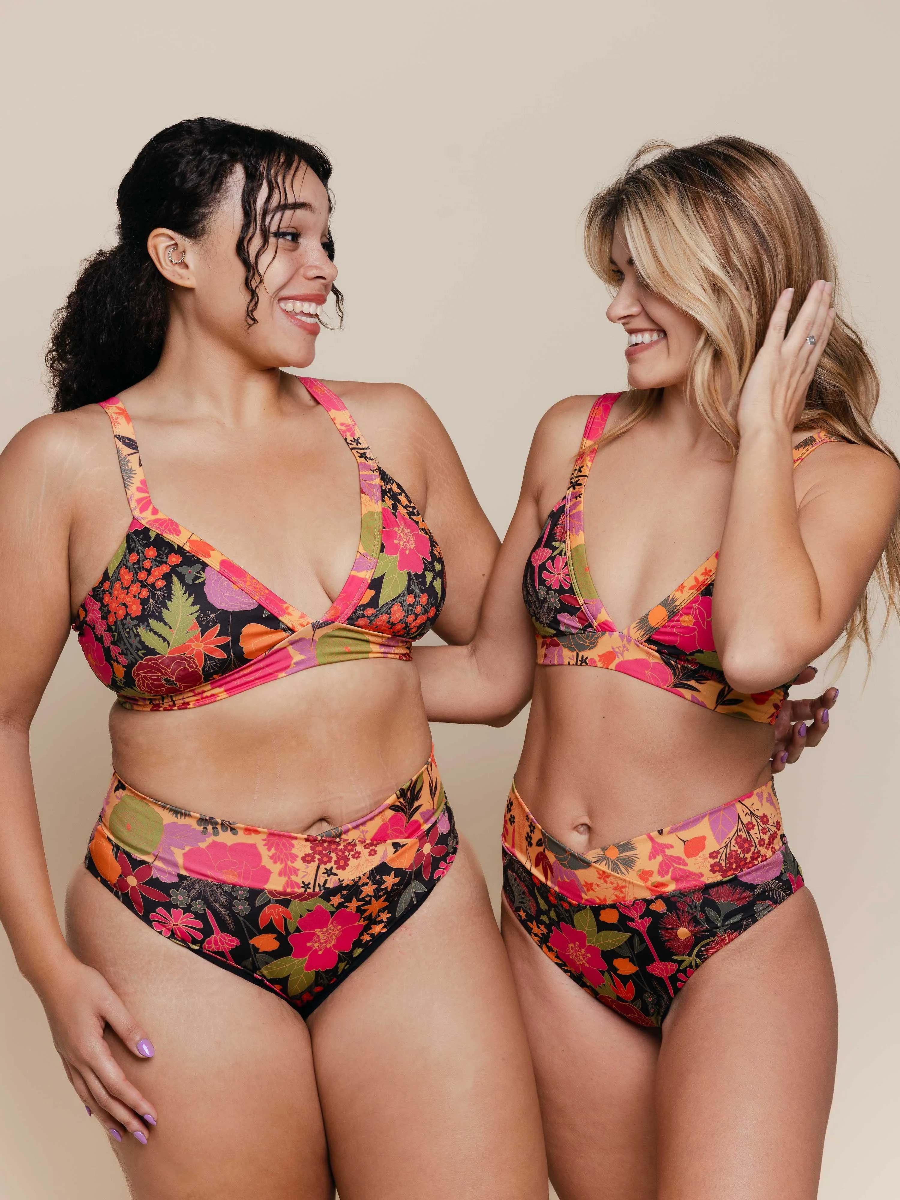 High Hip Crossover Bottoms in Margot sold by Kitty & Vibe product image thumbnail 5