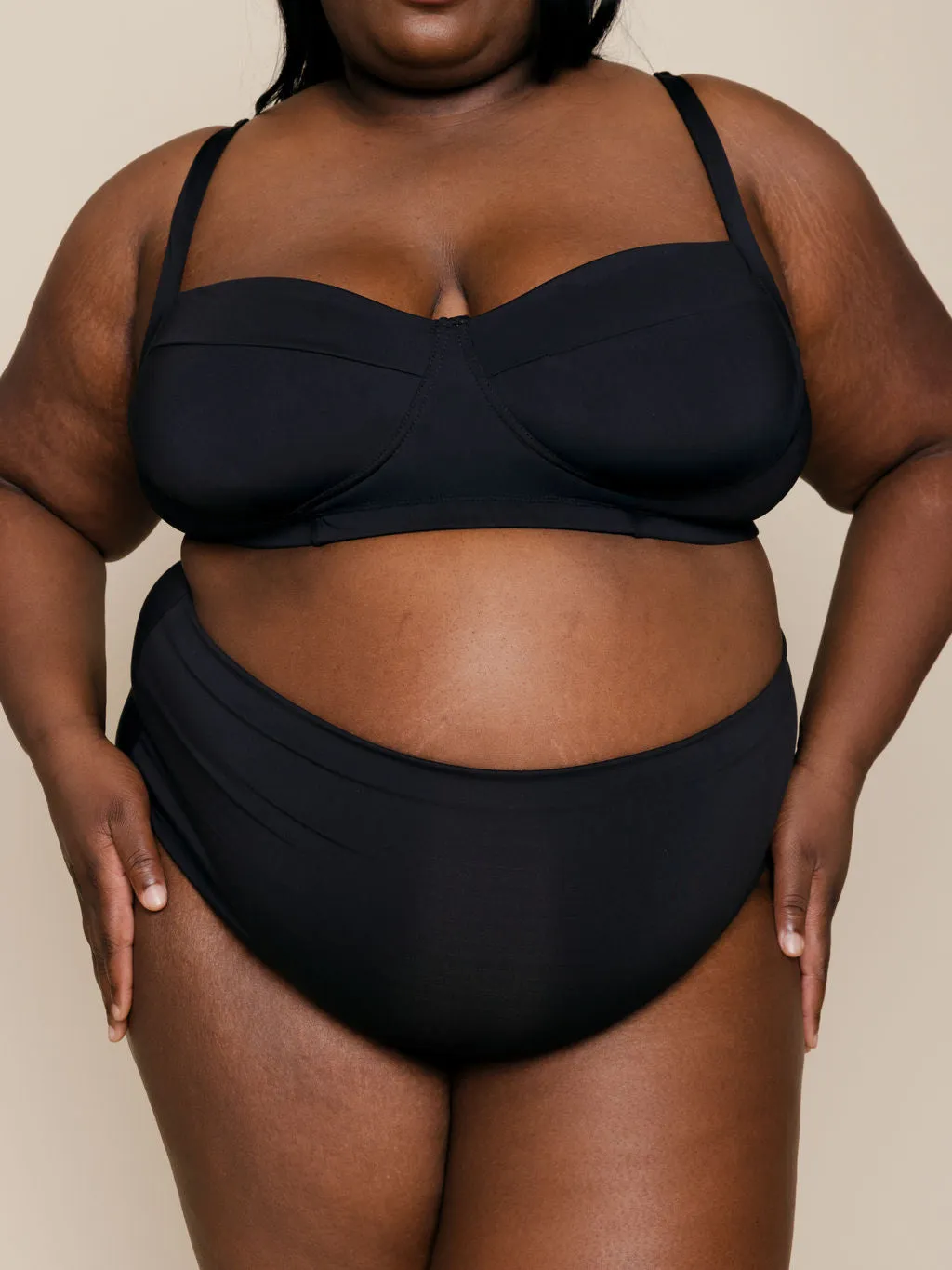 Soft Underwire Top in Black sold by Kitty & Vibe product image thumbnail 4
