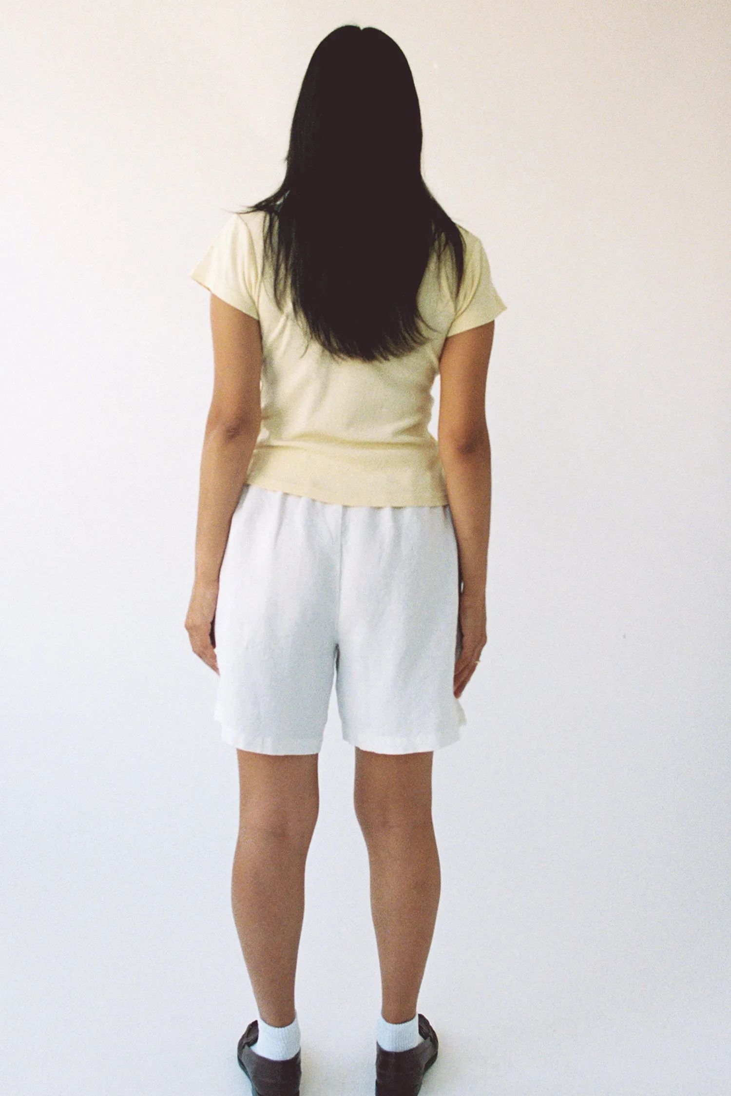 Pleated Linen Short sold by LA RELAXED product image thumbnail 4