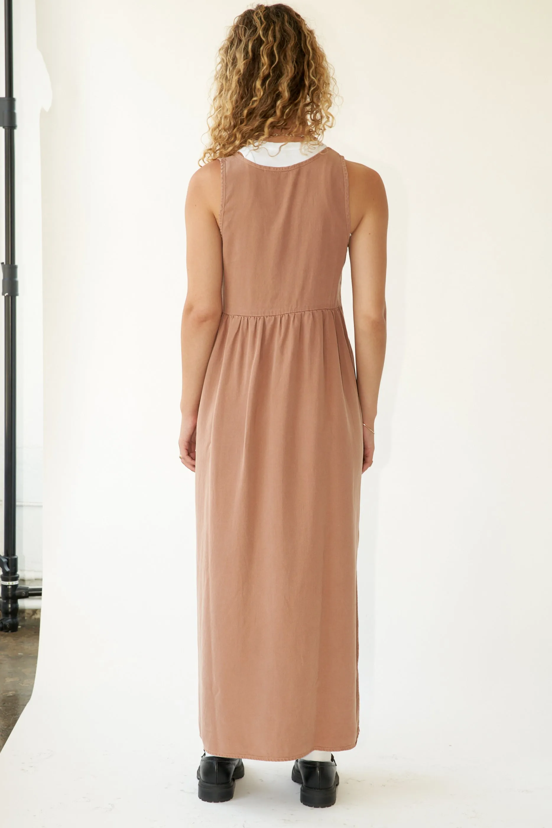 The Yarrow Dress sold by LA RELAXED product image thumbnail 4