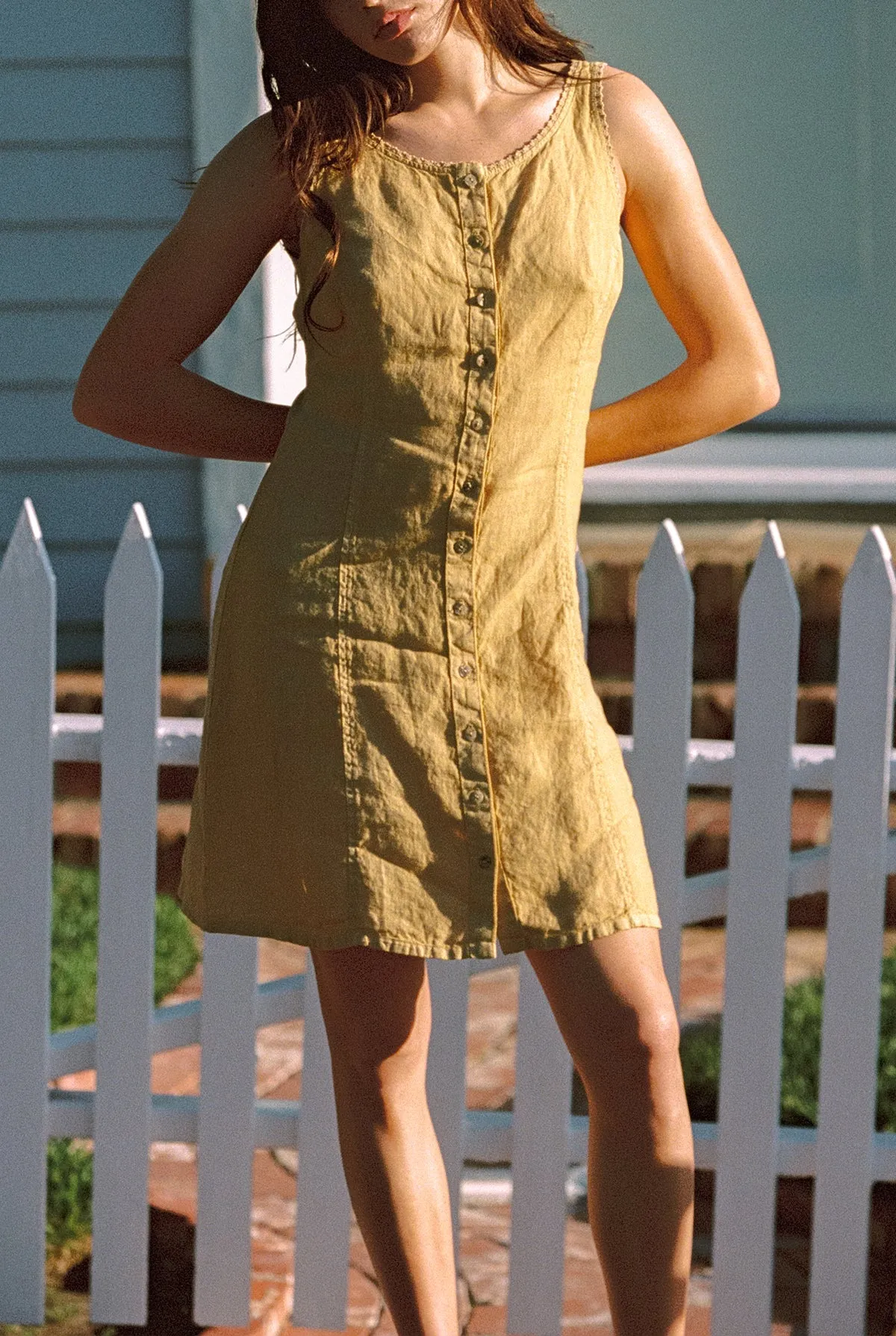 The Linen Pinafore sold by LA RELAXED product image thumbnail 3