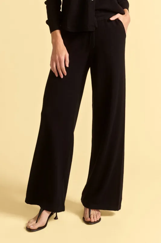 The Julie Easy Pant made by Kilte Collection