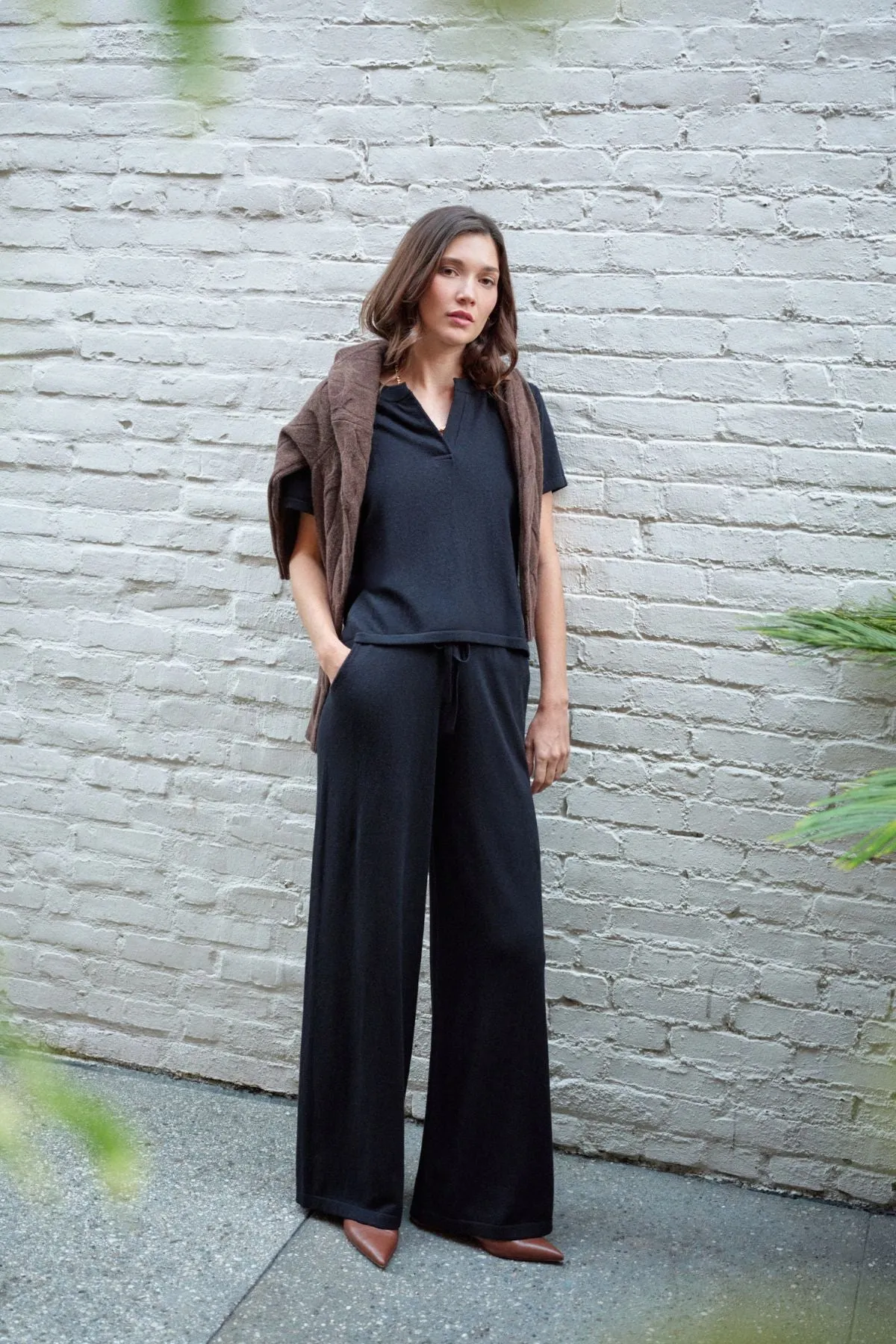 The Julie Easy Pant sold by Kilte Collection product image thumbnail 2