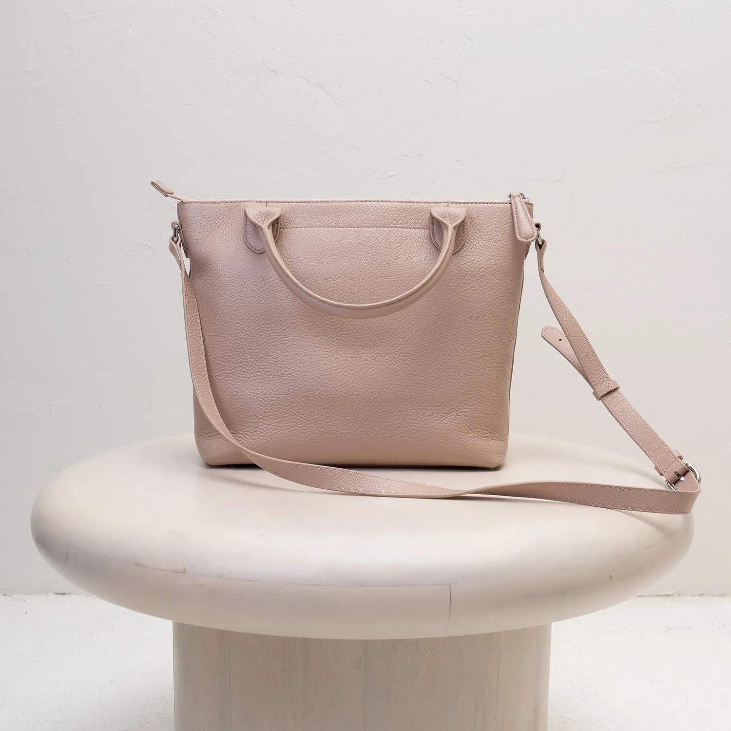Leather Minimalist Carryall - Natural Rose sold by Pond Los Angeles product image thumbnail 3