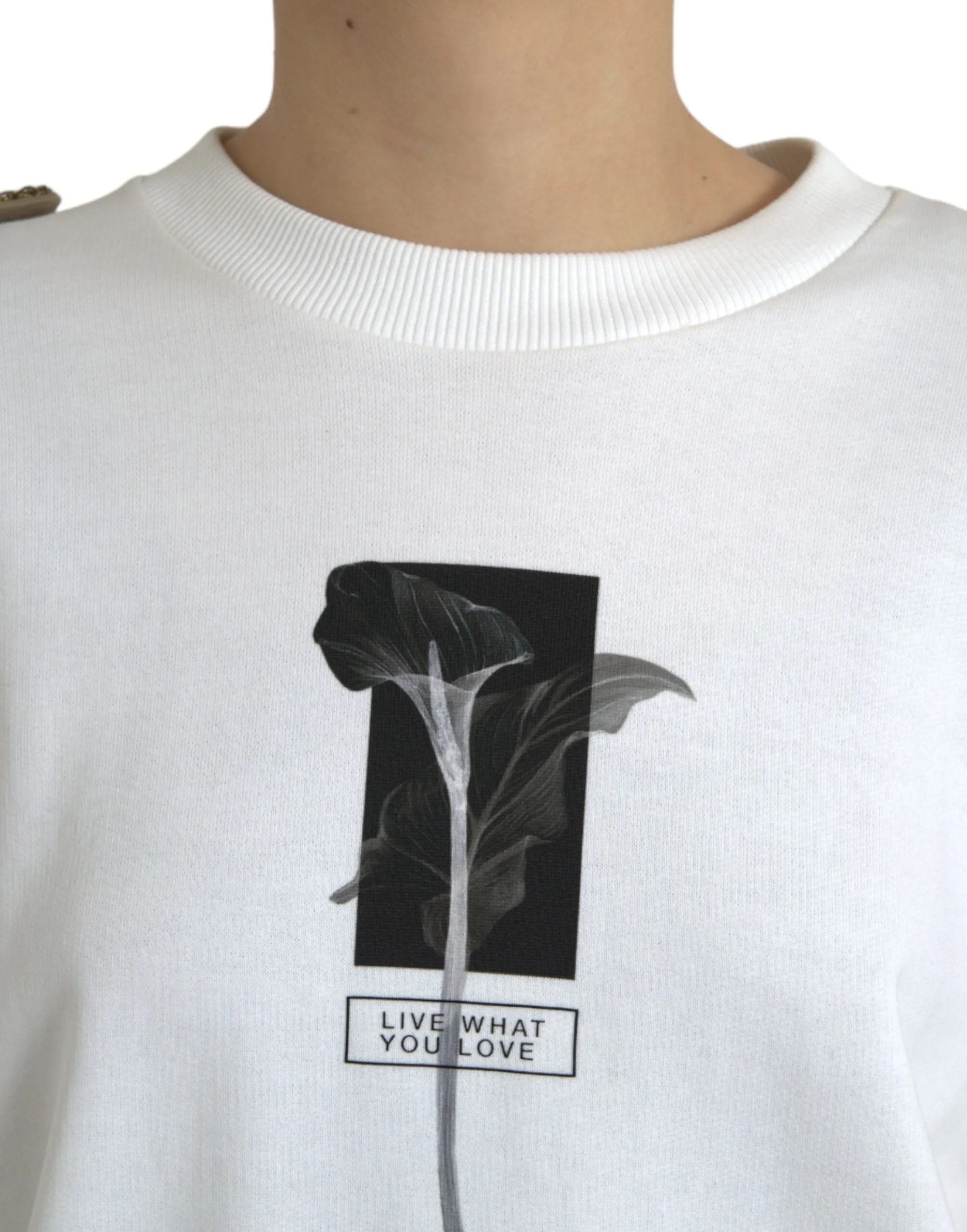 Chic Black and White Crew Neck Sweater sold by Louxly product image thumbnail 4