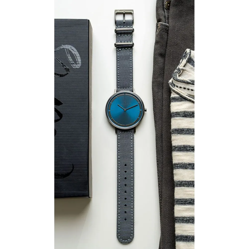 Gray Men Watch sold by Louxly product image thumbnail 5